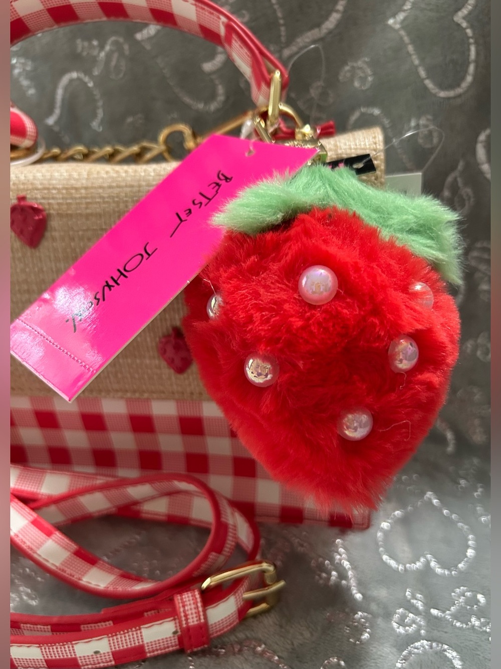 NWT Betsey Johnson, Mini Red & Cream Gingham Strawberry Crossbody Bag with Charm - Picture 2 of 9